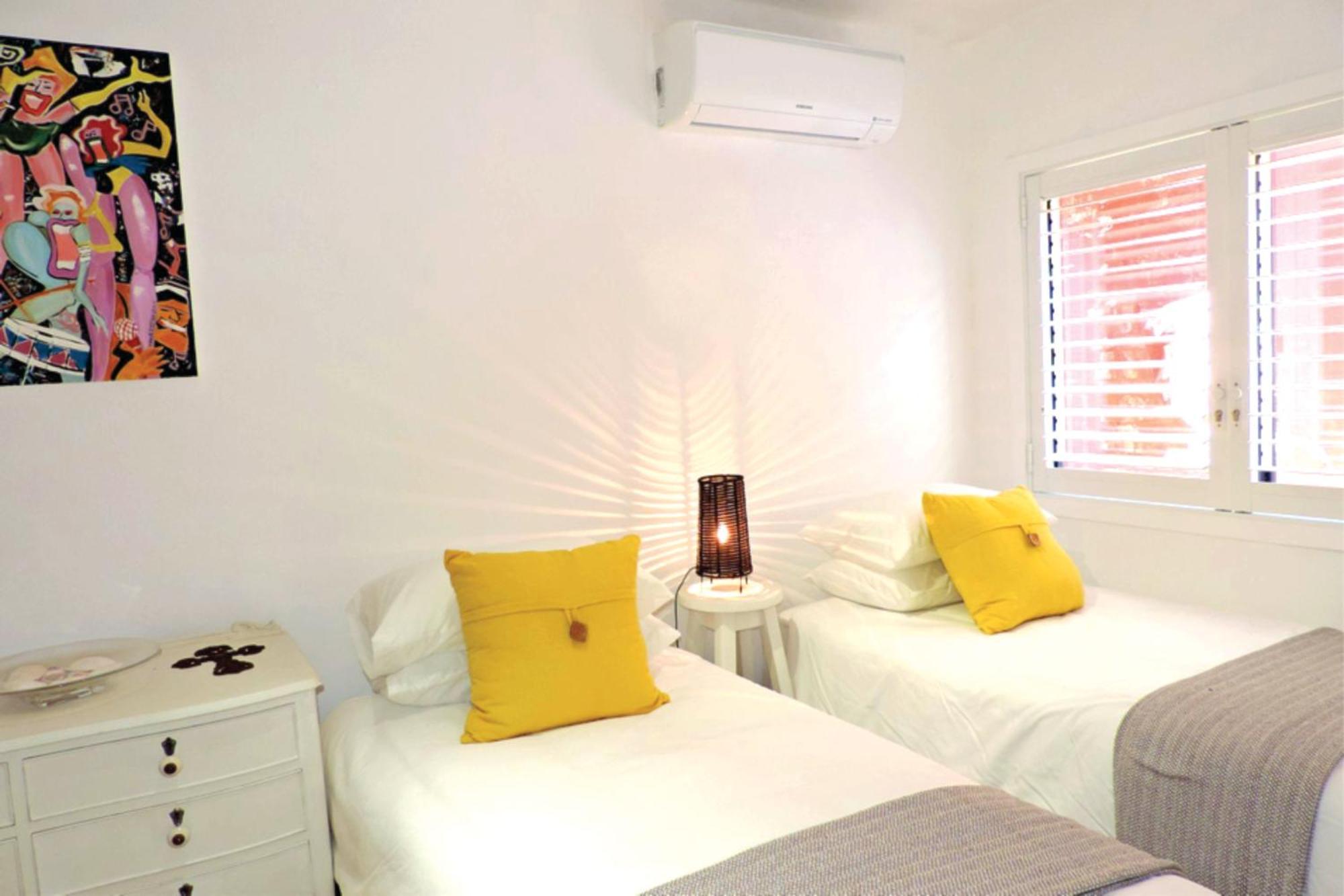 Shells Cozy On-The-Beach Hideaway Pantai Sheffield Bagian luar foto